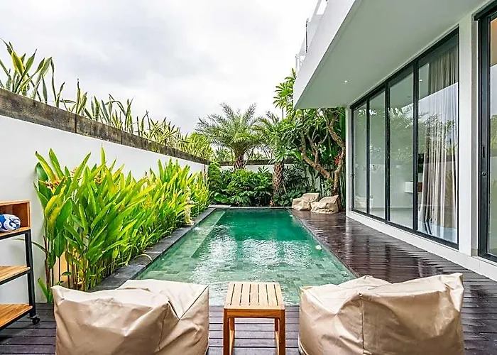 Ozkar: Elegant With 3 Bedrooms,pool, Terrace Buduk