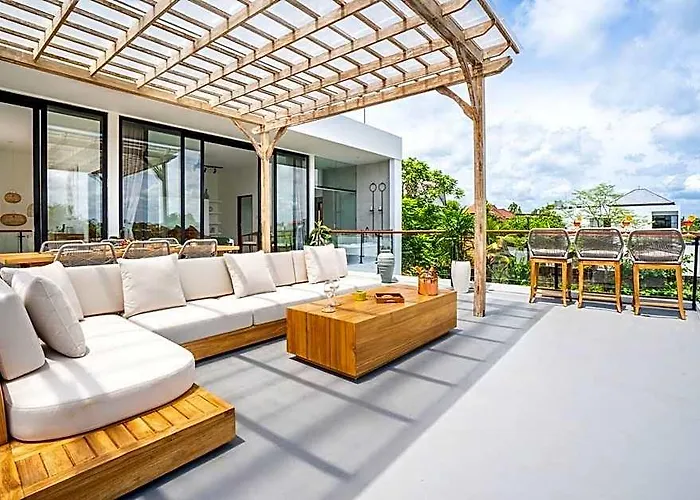 Ozkar: Elegant With 3 Bedrooms,pool, Terrace Villa *