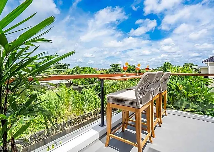 Ozkar: Elegant With 3 Bedrooms,pool, Terrace * Buduk
