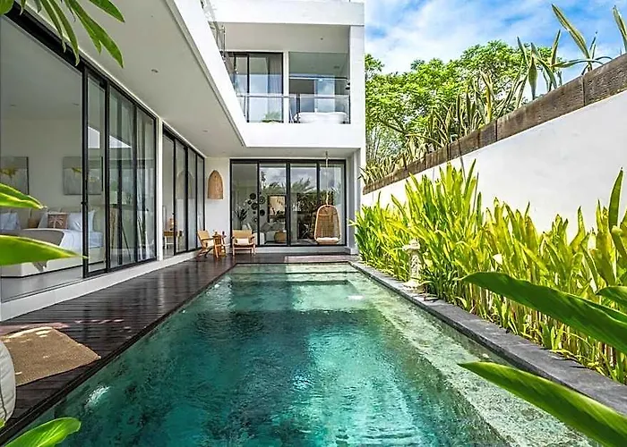 Ozkar: Elegant With 3 Bedrooms,pool, Terrace فيلة
