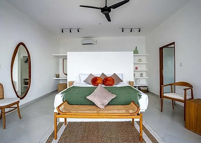 Ozkar: Elegant With 3 Bedrooms,pool, Terrace