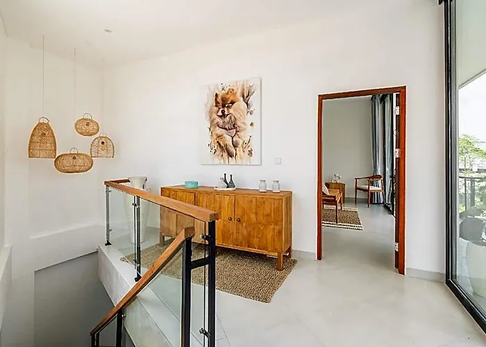 Ozkar: Elegant With 3 Bedrooms,pool, Terrace